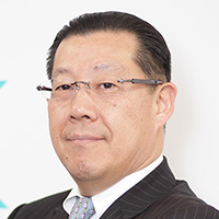 山本 富造氏