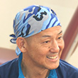 J.アライ氏