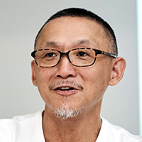 萬田 緑平氏