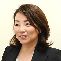 保田 淳子氏