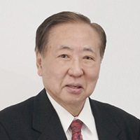 伊東 弘泰氏